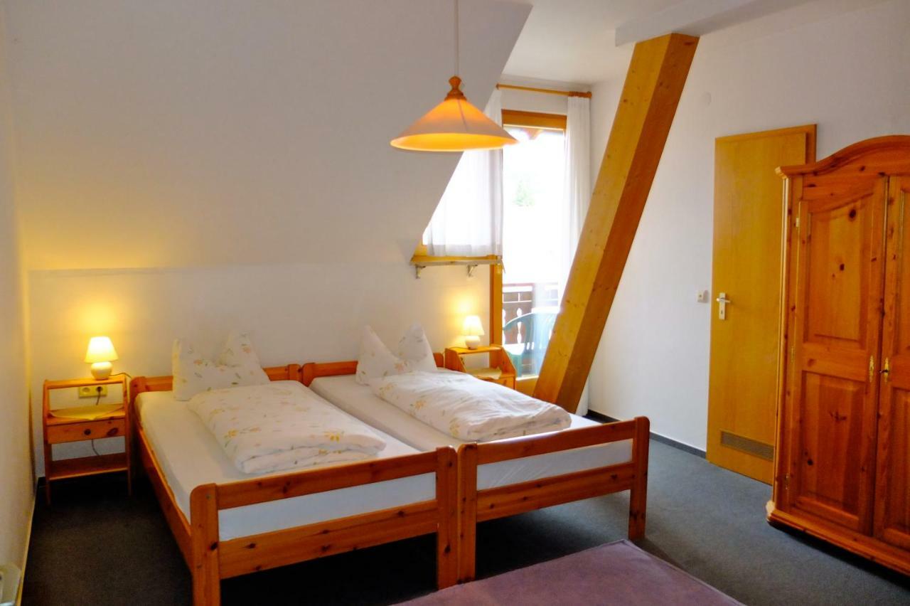 Hotel Loewen キルヒツァルテン エクステリア 写真